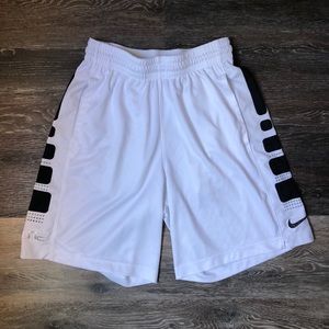 Men’s Nike Elite Athletic Shorts, Size Medium